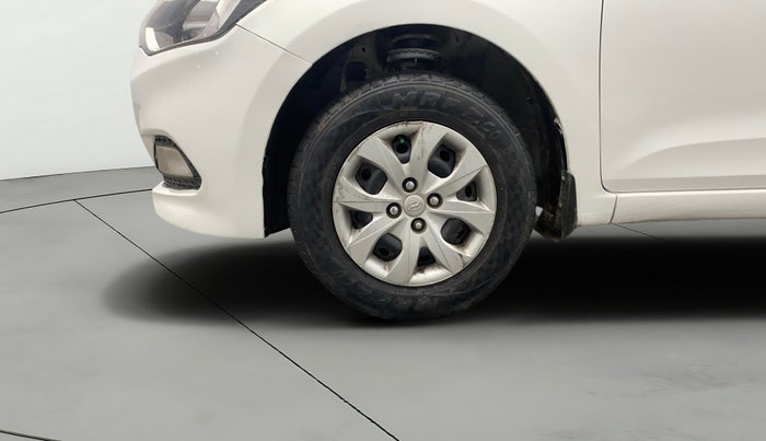 2017 Hyundai Elite i20 SPORTZ 1.2, Petrol, Manual, 76,921 km, Left Front Wheel