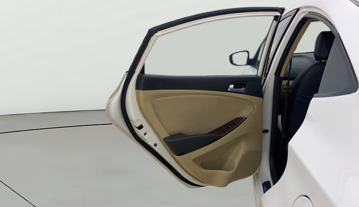 2015 Hyundai Verna FLUIDIC 1.6 CRDI S(O) 4S, Diesel, Manual, 99,607 km, LHS Rear Door