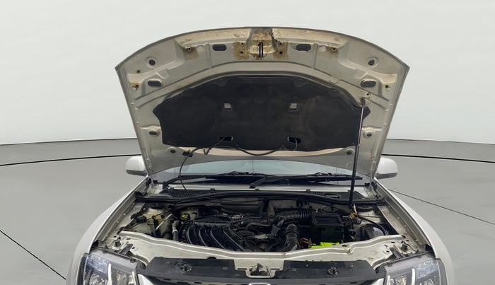 2017 Renault Duster RXL PETROL, Petrol, Manual, 42,528 km, Open Bonet