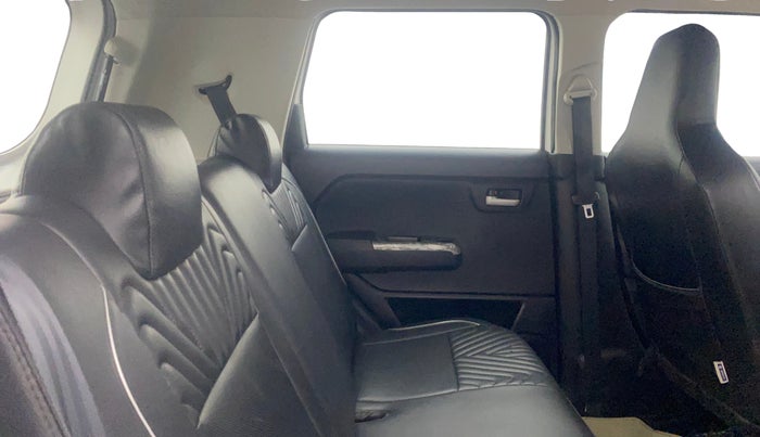 2022 Maruti New Wagon-R VXI CNG 1.0, CNG, Manual, 72,173 km, Right Side Rear Door Cabin