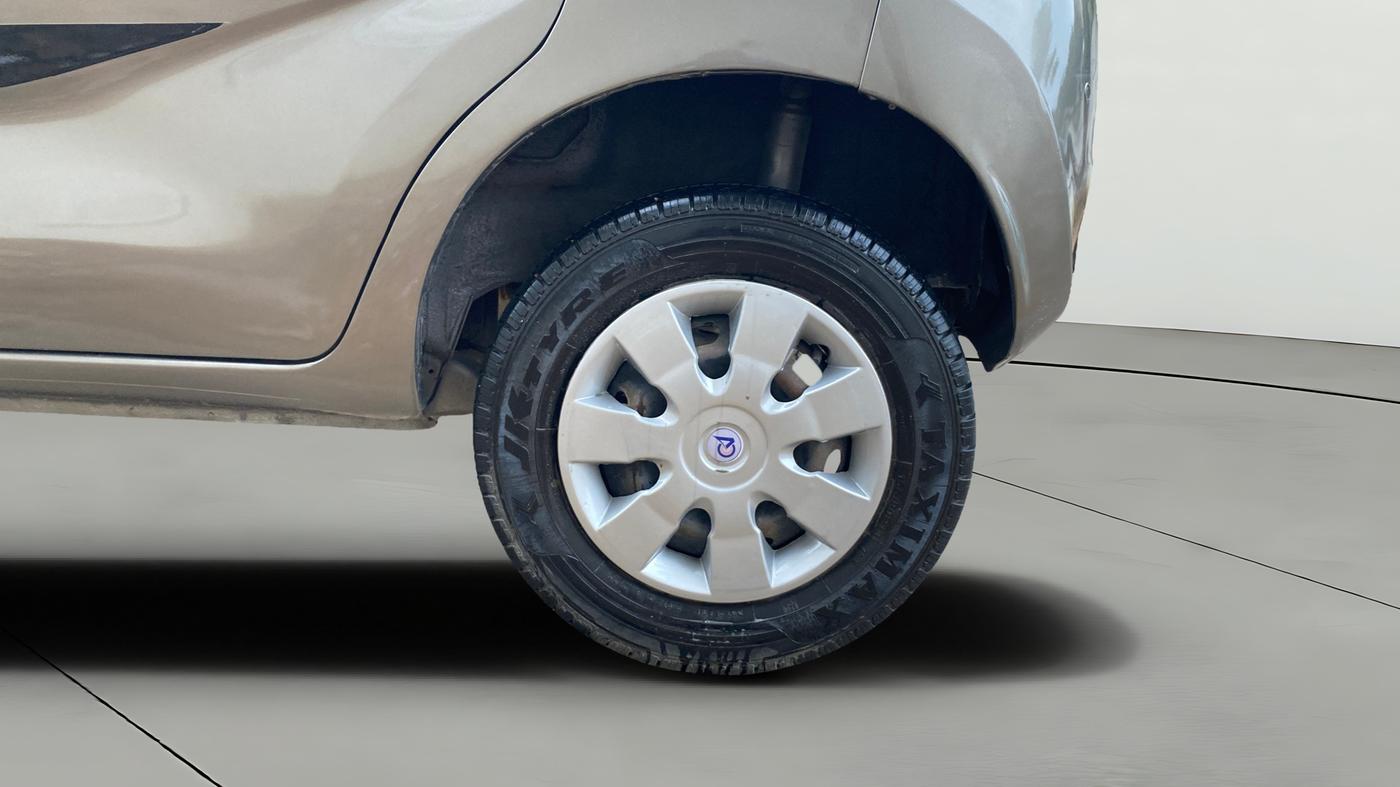 2016 Datsun Redi Go T(O) 0.8L LIMITED EDITION, Petrol, Manual, 82,396 km, Left Rear Wheel