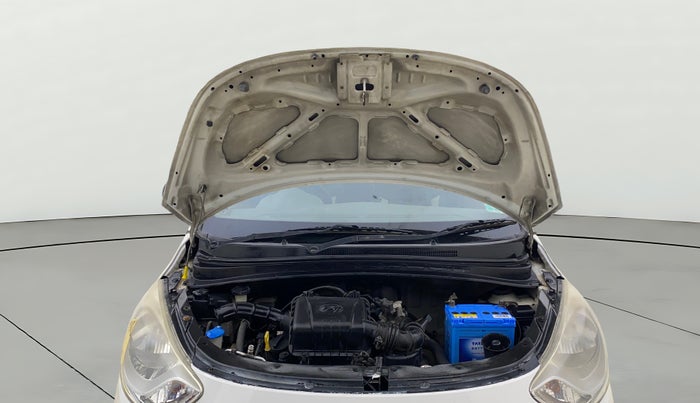 2013 Hyundai i10 MAGNA 1.1, Petrol, Manual, 1,02,588 km, Open Bonet