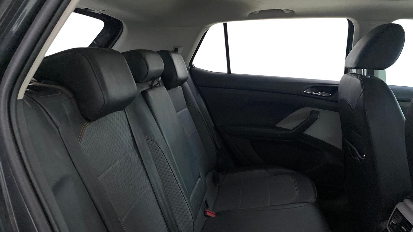 2021 Skoda KUSHAQ STYLE 1.0L TSI MT, Petrol, Manual, 84,898 km, Right Side Rear Door Cabin