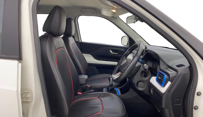 2022 Tata PUNCH CREATIVE  MT, Petrol, Manual, 13,236 km, Right Side Front Door Cabin