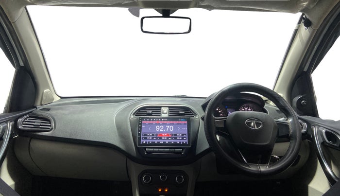 2018 Tata Tiago XT PETROL, Petrol, Manual, 76,449 km, Dashboard