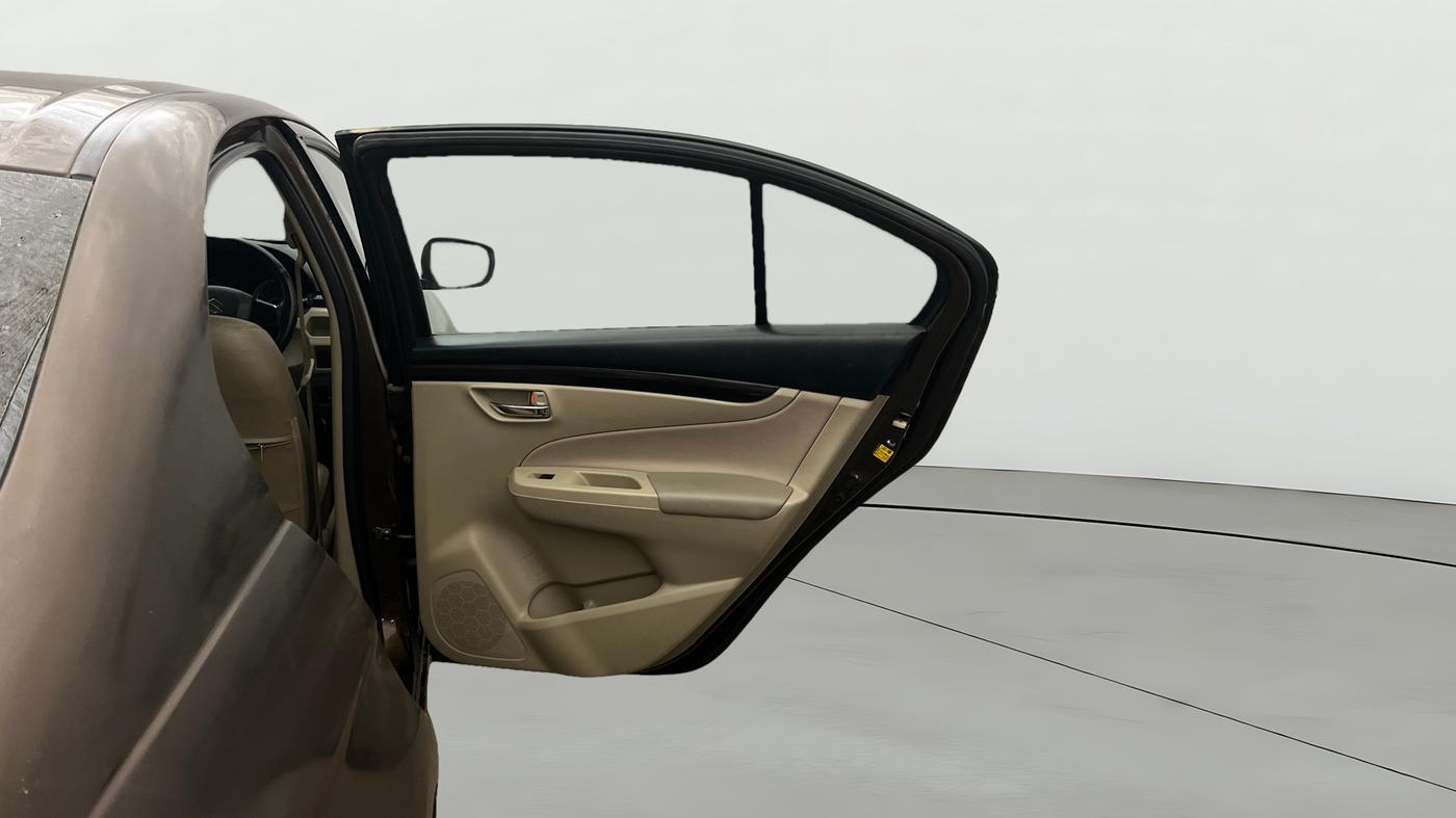 2015 Maruti Ciaz VXI+, Petrol, Manual, 30,364 km, RHS Rear Door