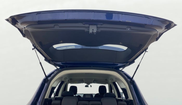 2022 Tata Safari XM, Diesel, Manual, 28,697 km, Boot Door Open