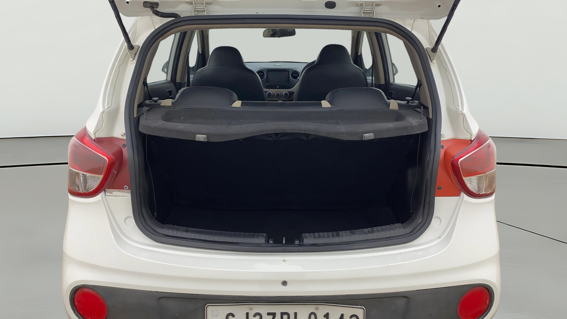 2017 Hyundai Grand i10 MAGNA AT 1.2 KAPPA VTVT, Petrol, Automatic, 27,341 km, Boot Open Zoomed View