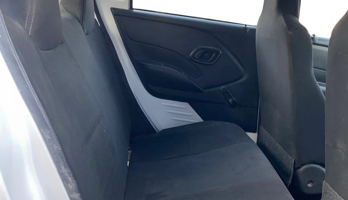 2017 Datsun Redi Go T (O), Petrol, Manual, 56,910 km, Right Side Rear Door Cabin