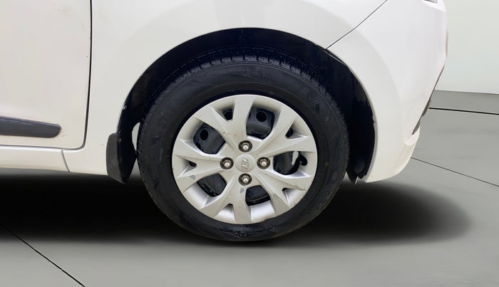 2016 Hyundai Grand i10 SPORTZ 1.1 CRDI, Diesel, Manual, 62,051 km, Right Front Wheel