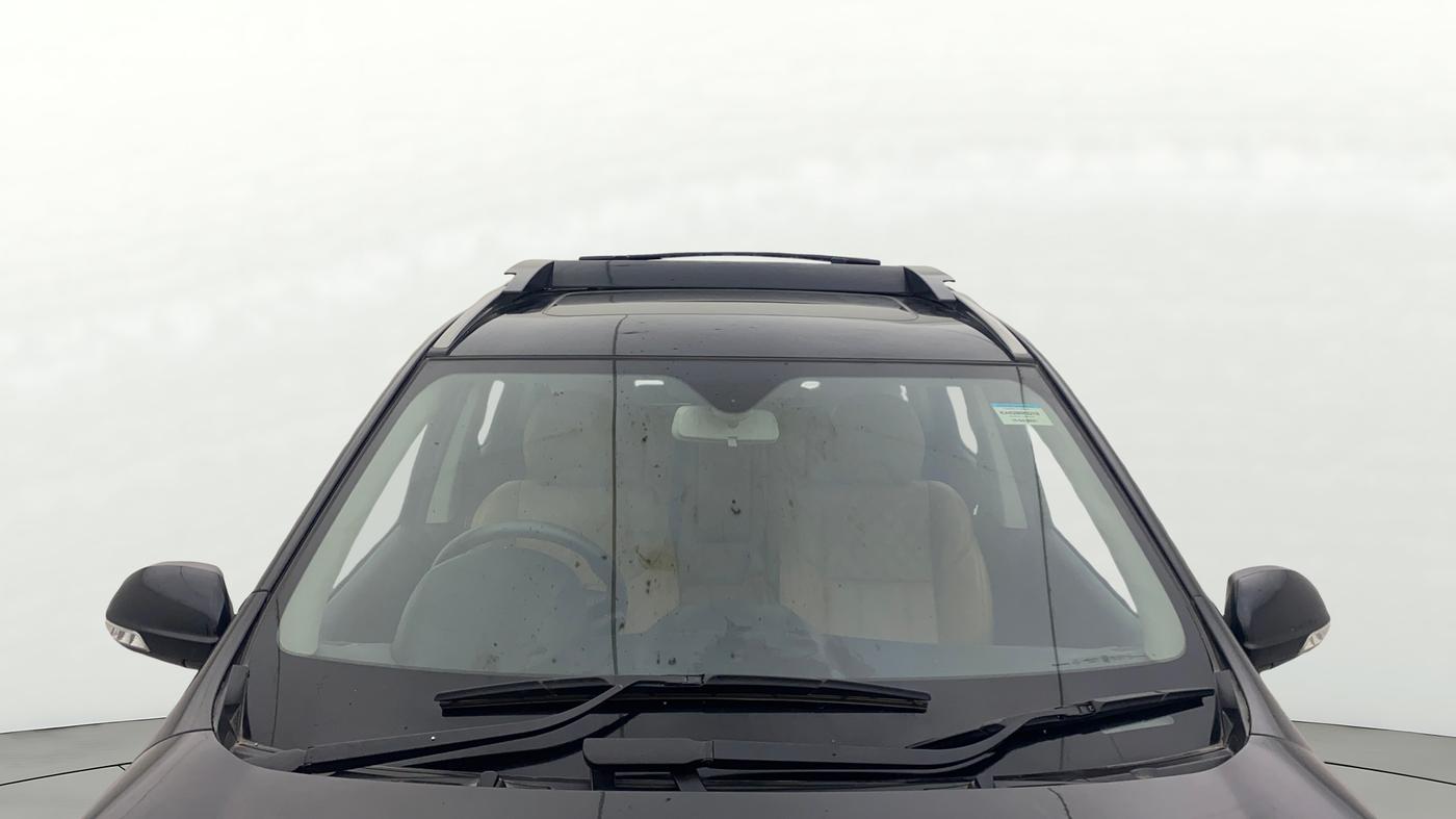 2021 Mahindra XUV500 W11, Diesel, Manual, 65,170 km, Front Windshield