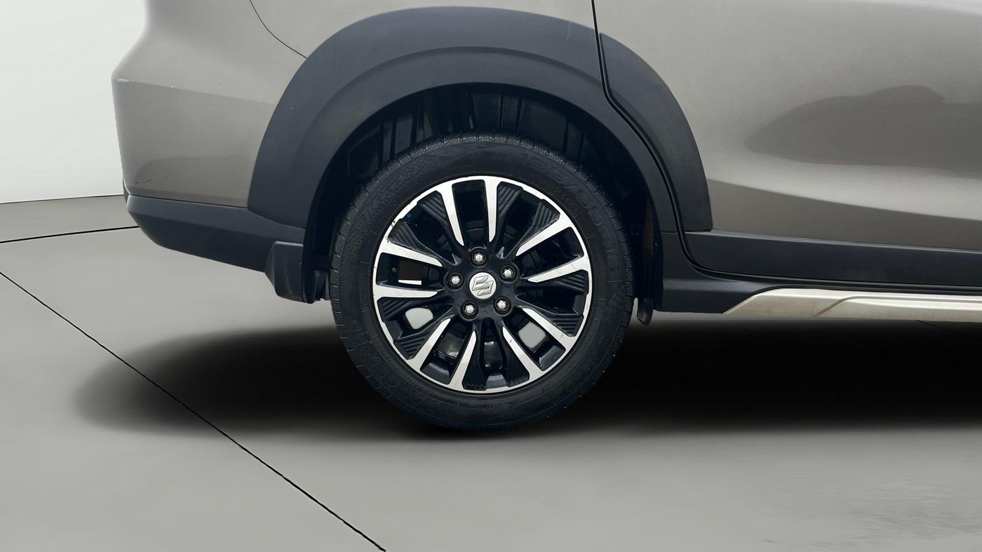 2022 Maruti XL6 ALPHA MT, Petrol, Manual, 70,450 km, Right Rear Wheel
