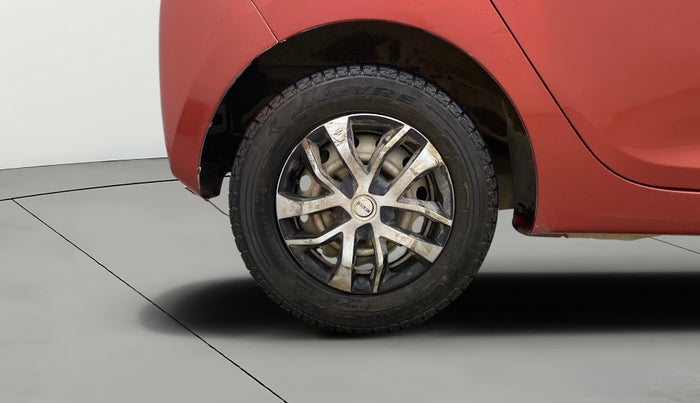 2013 Hyundai Eon D-LITE+, Petrol, Manual, 70,244 km, Right Rear Wheel