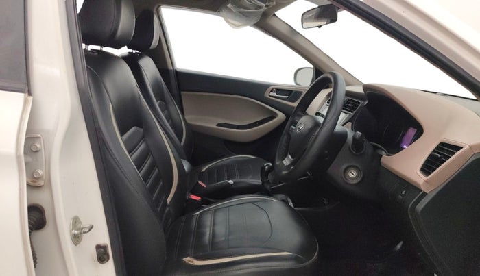 2018 Hyundai Elite i20 SPORTZ 1.2, Petrol, Manual, 57,731 km, Right Side Front Door Cabin