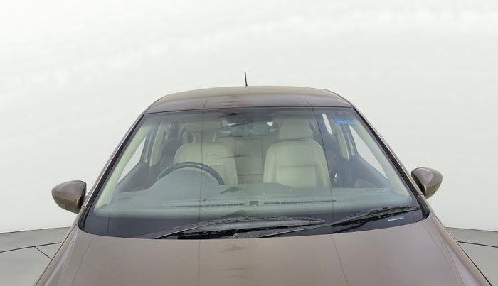 2015 Volkswagen Vento HIGHLINE PETROL AT, Petrol, Automatic, 51,090 km, Front Windshield