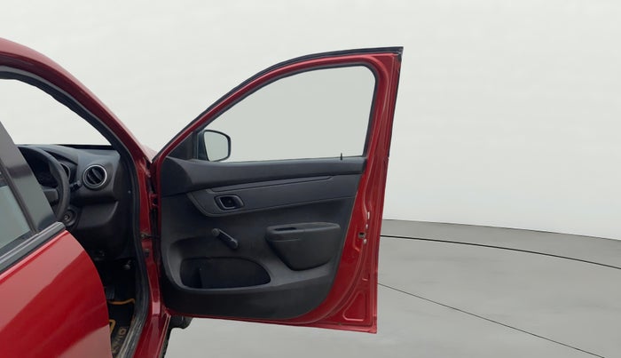 2018 Renault Kwid RXL, Petrol, Manual, 37,030 km, RHS Front Door