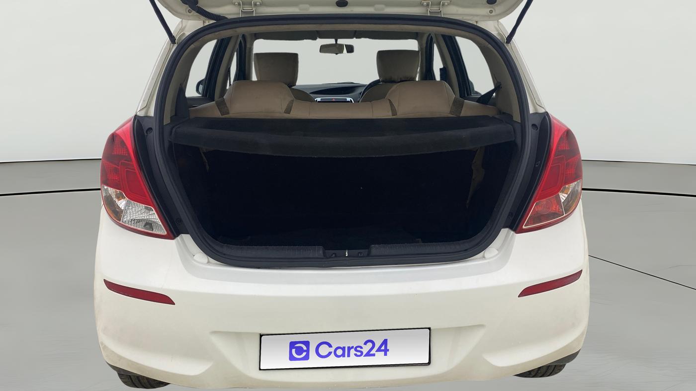 2012 Hyundai i20 MAGNA (O) 1.4 CRDI, Diesel, Manual, 1,24,033 km, Boot Open Zoomed View