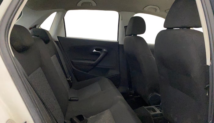 2016 Volkswagen Polo COMFORTLINE 1.2L, Petrol, Manual, 88,927 km, Right Side Rear Door Cabin