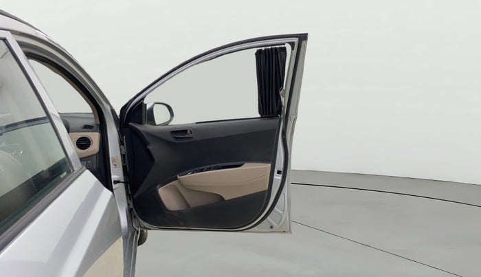 2018 Hyundai Grand i10 MAGNA 1.2 KAPPA VTVT, CNG, Manual, 43,746 km, RHS Front Door