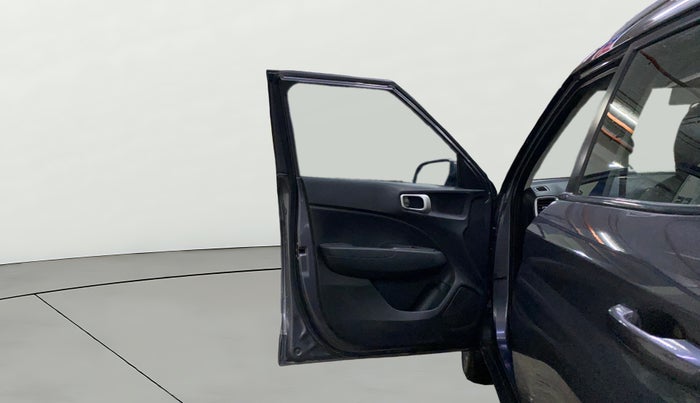 2019 Hyundai VENUE SX 1.4 CRDI, Diesel, Manual, 1,32,156 km, LHS Front Door