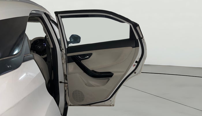 2022 Tata NEXON XZ PETROL, Petrol, Manual, 37,143 km, RHS Rear Door