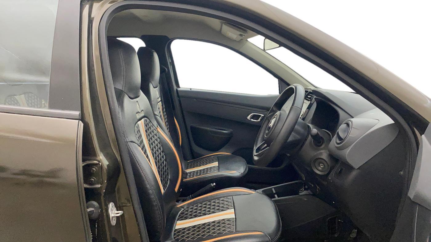 2019 Renault Kwid RXT 1.0 AMT (O), Petrol, Automatic, 45,623 km, Right Side Front Door Cabin