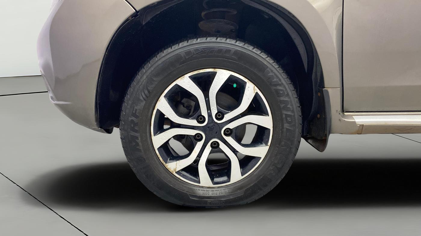 2013 Nissan Terrano XV D THP PREMIUM 110 PS, Diesel, Manual, 92,536 km, Left Front Wheel