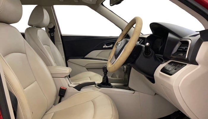 2019 Mahindra XUV300 W8 (O) 1.2 PETROL, Petrol, Manual, 64,322 km, Right Side Front Door Cabin