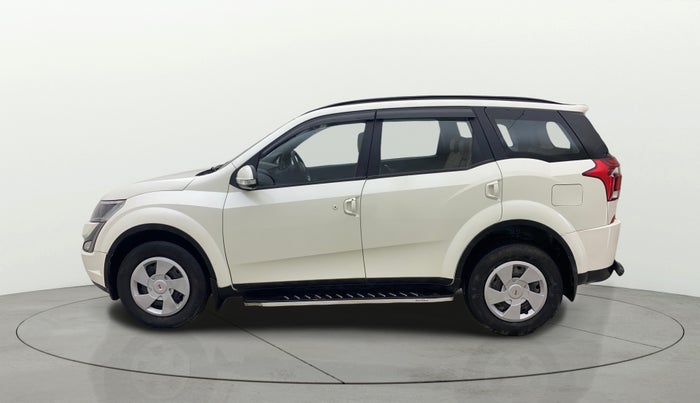 2020 Mahindra XUV500 W7, Diesel, Manual, 79,587 km, Left Side