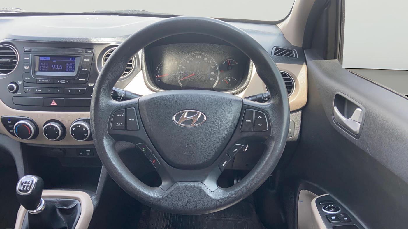 2016 Hyundai Grand i10 SPORTZ 1.2 KAPPA VTVT, Petrol, Manual, 91,396 km, Steering Wheel Close Up