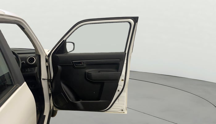 2024 Maruti S PRESSO VXI+, Petrol, Manual, 11,194 km, RHS Front Door