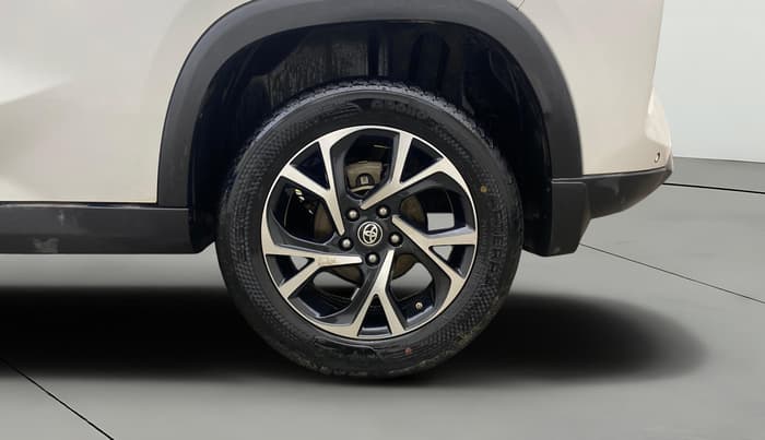 2022 Toyota URBAN CRUISER HYRYDER V HYBRID, Hybrid, Automatic, 62,556 km, Left Rear Wheel