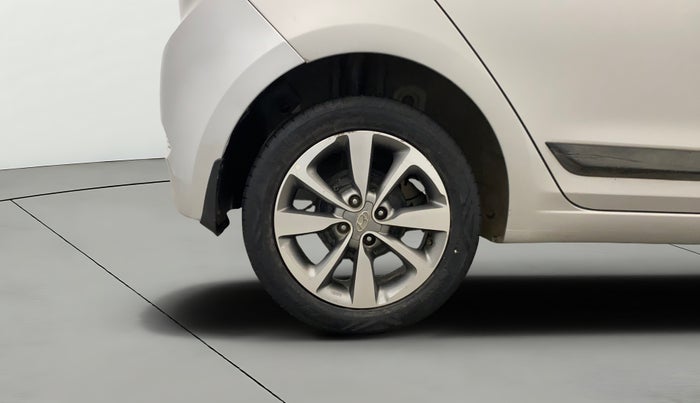 2016 Hyundai Elite i20 ASTA 1.2 (O), Petrol, Manual, 69,350 km, Right Rear Wheel