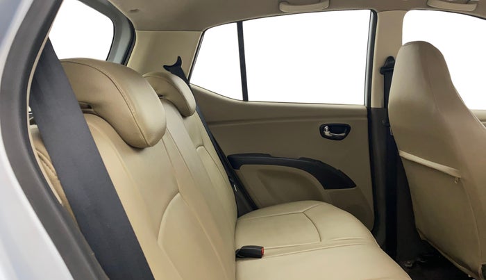 2013 Hyundai i10 SPORTZ 1.2 AT, Petrol, Automatic, 67,510 km, Right Side Rear Door Cabin