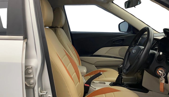 2019 Mahindra XUV300 W6 1.5 DIESEL, Diesel, Manual, 88,443 km, Right Side Front Door Cabin