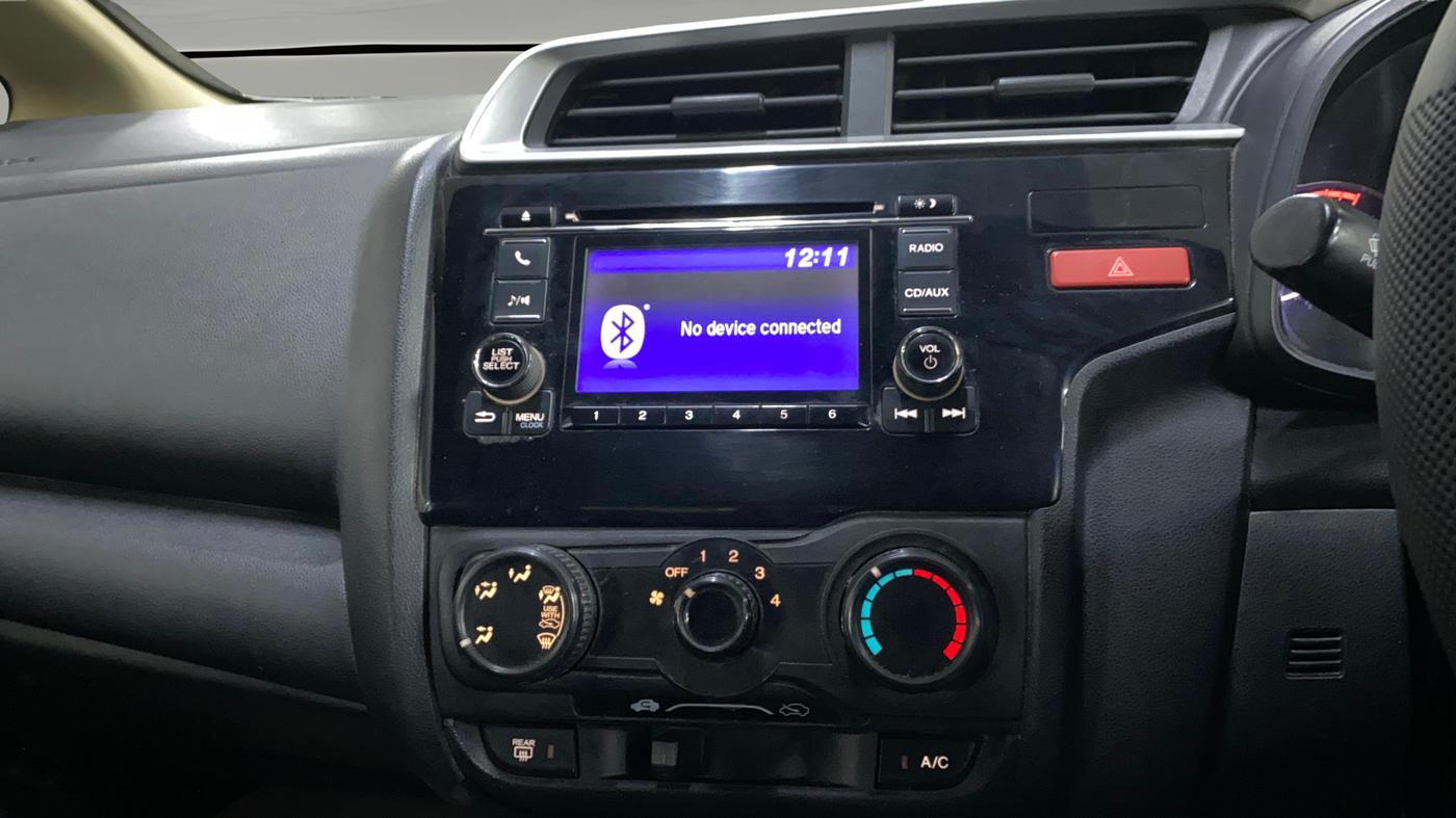 2015 Honda Jazz 1.2L I-VTEC SV, Petrol, Manual, 88,983 km, Air Conditioner