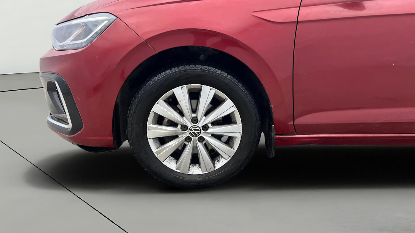 2022 Volkswagen VIRTUS HIGHLINE TSI 1.0 AT, Petrol, Automatic, 66,880 km, Left Front Wheel