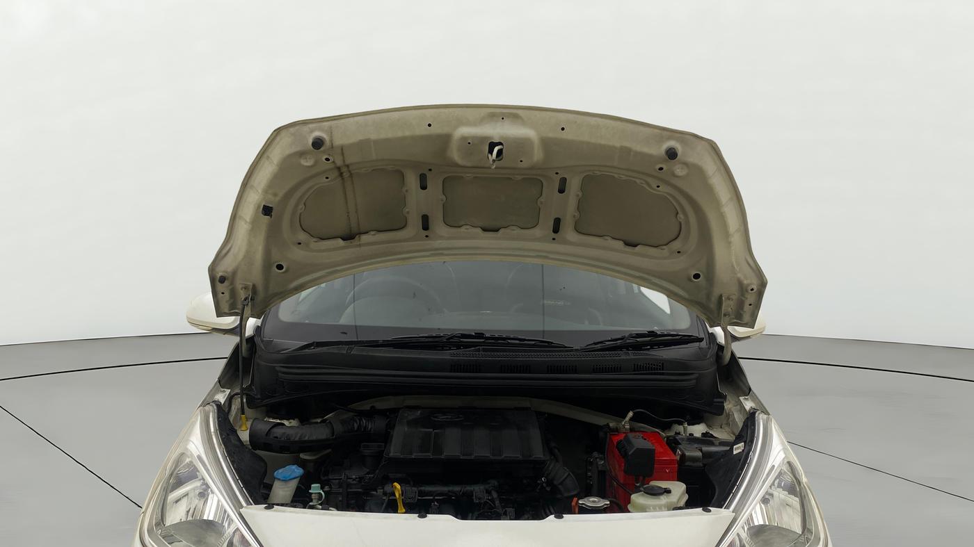 2017 Hyundai Grand i10 SPORTZ (O) AT 1.2 KAPPA VTVT, Petrol, Automatic, 50,189 km, Open Bonet