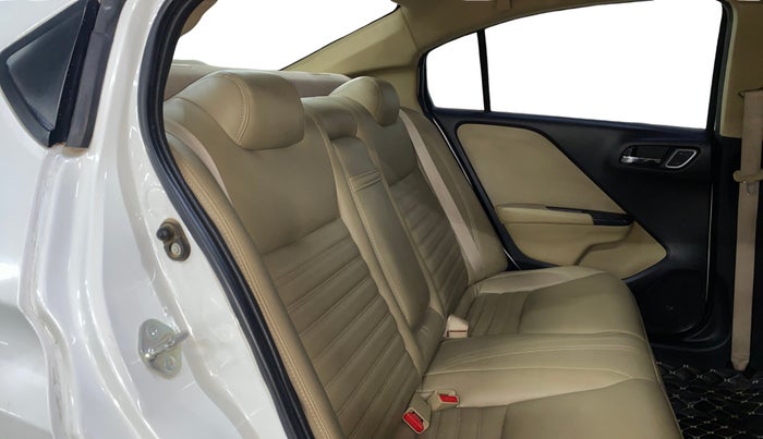 2022 Honda City 1.5L I-VTEC V MT 4TH GEN, Petrol, Manual, 83,460 km, Right Side Rear Door Cabin