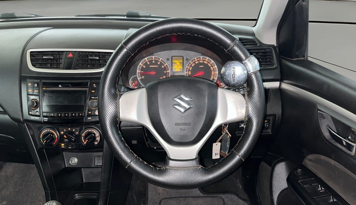 2017 Maruti Swift VXI, CNG, Manual, 59,149 km, Steering Wheel Close Up