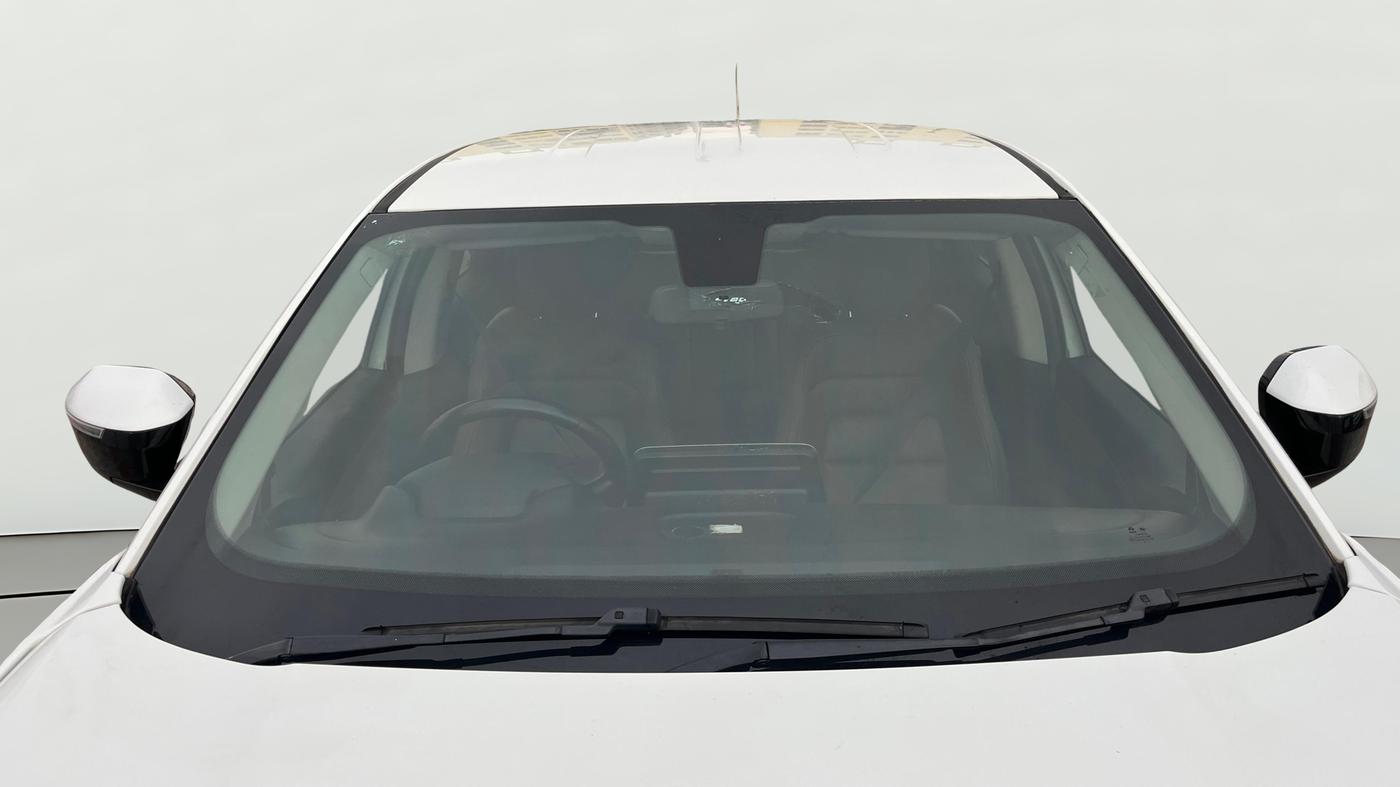 2019 Tata Harrier XZ 2.0L, Diesel, Manual, 80,830 km, Front Windshield