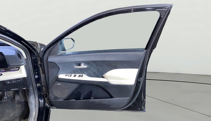 2024 Hyundai Verna SX (O) 1.5 MPI MT, Petrol, Manual, 9,359 km, RHS Front Door