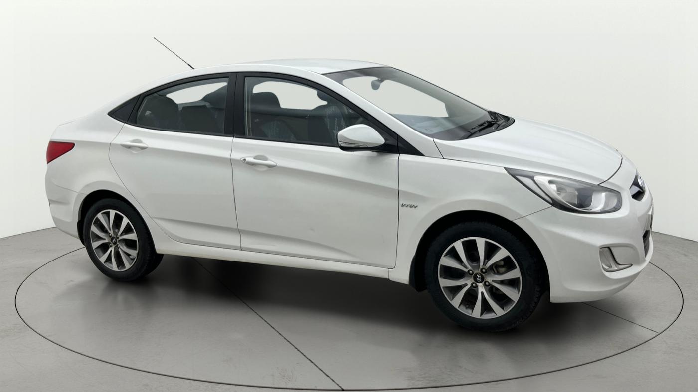 2014 Hyundai Verna FLUIDIC 1.6 VTVT SX, Petrol, Manual, 48,332 km, Right Front Diagonal