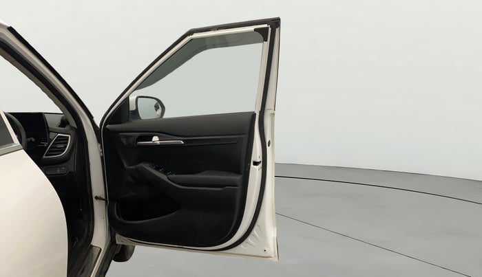 2020 KIA SELTOS HTK PLUS 1.5, Petrol, Manual, 38,980 km, RHS Front Door