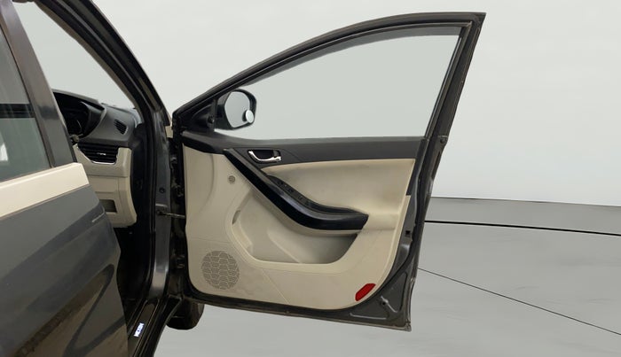 2021 Tata NEXON XZ PLUS PETROL SUNROOF, Petrol, Manual, 62,501 km, RHS Front Door