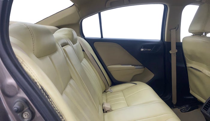 2015 Honda City 1.5L I-VTEC V MT, Petrol, Manual, 1,17,265 km, Right Side Rear Door Cabin