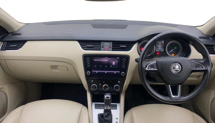 2019 Skoda Octavia STYLE 1.8 TSI AT, Petrol, Automatic, 1,12,805 km, Dashboard