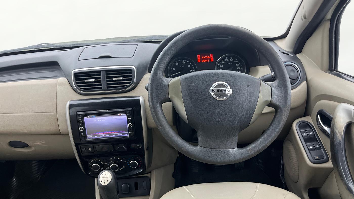 2015 Nissan Terrano XL O (D), Diesel, Manual, 91,042 km, Steering Wheel Close Up