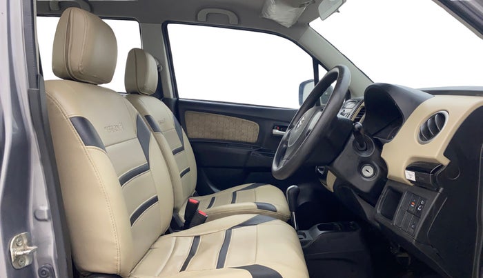 2017 Maruti Wagon R 1.0 VXI AMT, Petrol, Automatic, 41,050 km, Right Side Front Door Cabin