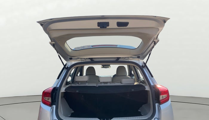 2019 Mahindra XUV300 W8 (O) 1.2 PETROL, Petrol, Manual, 66,047 km, Boot Door Open